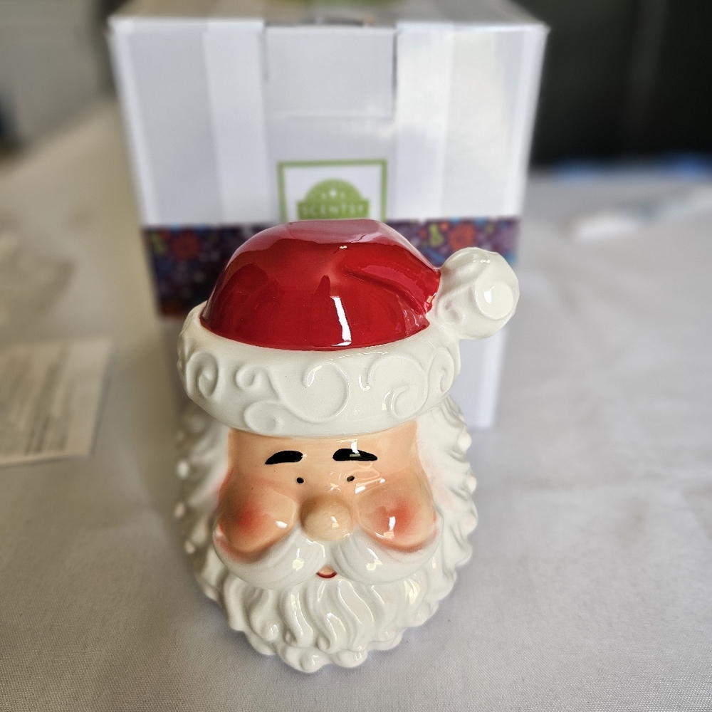 Scentsy Saint Nick Air Plug-In